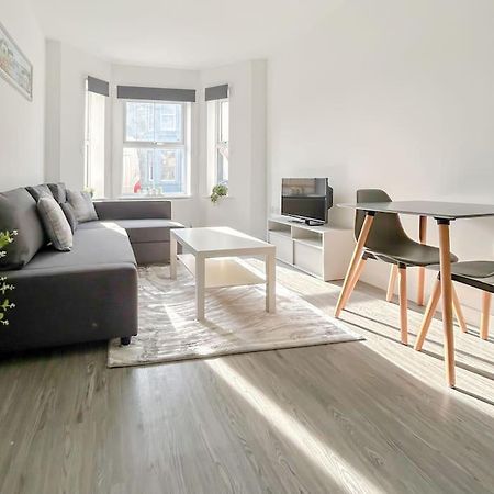 Wellington Road Apartment 1 グレート・ヤーマス エクステリア 写真