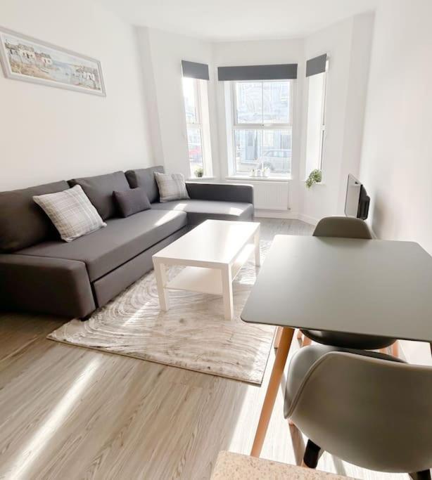 Wellington Road Apartment 1 グレート・ヤーマス エクステリア 写真